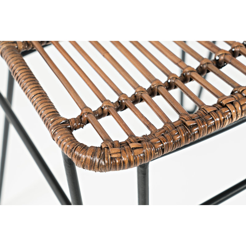 Datto Counter Stool