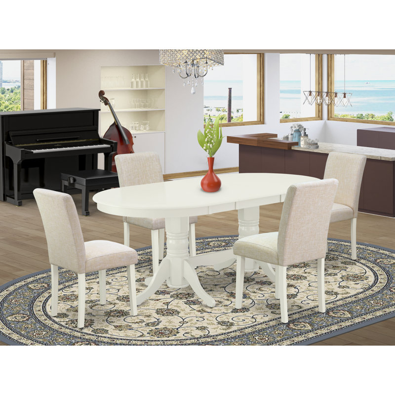 L'ensemble de table de salle à manger 5 pièces comprend une table de cuisine ovale avec rallonge papillon et 4 chaises Parsons en tissu beige clair, lin blanc