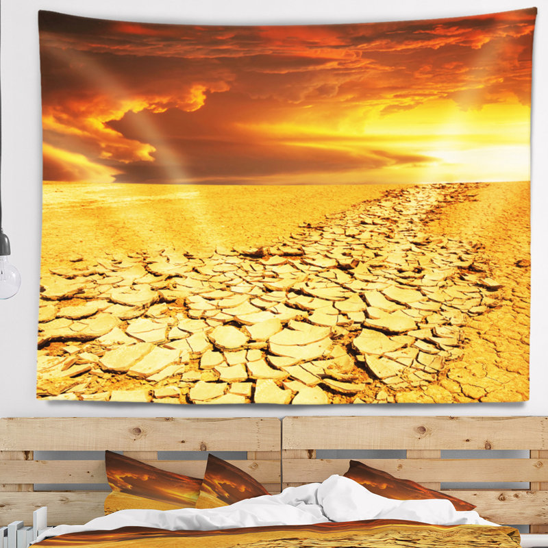 Tapisserie «Land sécher sous un ciel dramatique», H 32 po x l 39 po