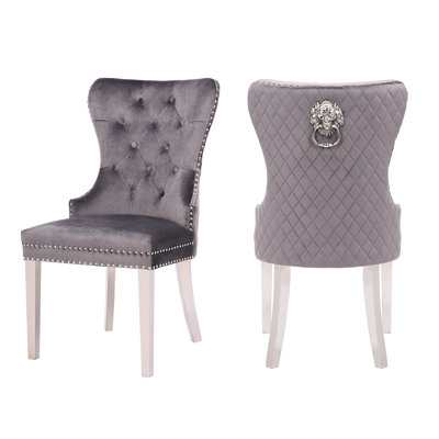Chaises d'appoint contemporaines en acier inoxydable avec revêtement en velours gris foncé et dossier moderne avec capitonnage élégant