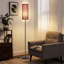 Lampe sur pied moderne mauve avec abat-jour multicolore, base E26, assemblage facile, conception peu encombrante