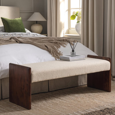 Banc de repose-pieds de style moderne avec accoudoirs en bois d'hévéa 63 po Norvik
