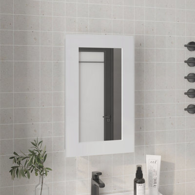 Medicine Cabinet 25.7" H, 1 Door, 3 Shelves, 1 Mirror, White
