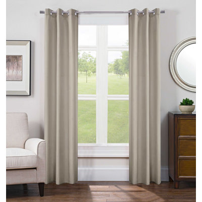 Paire de rideaux unis semi-transparents avec œillets