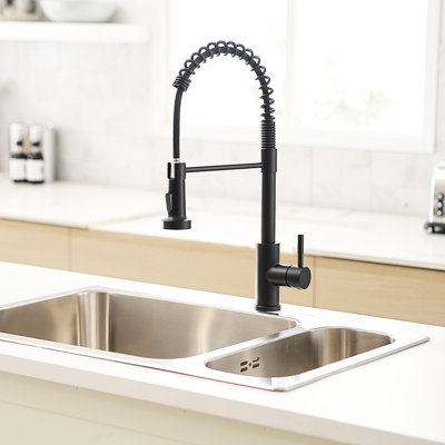 Robinet de cuisine noir mat, tête de pulvérisation rétractable, poignée simple, robinet d'alimentation en eau stable avec débit optimal