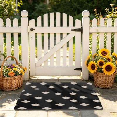 Modern Black And White Diamond Texture Floor Mat For Front Door, 24" X 36", Black White