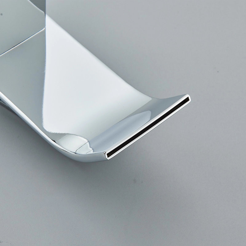 Robinet de lavabo de salle de bain chrome