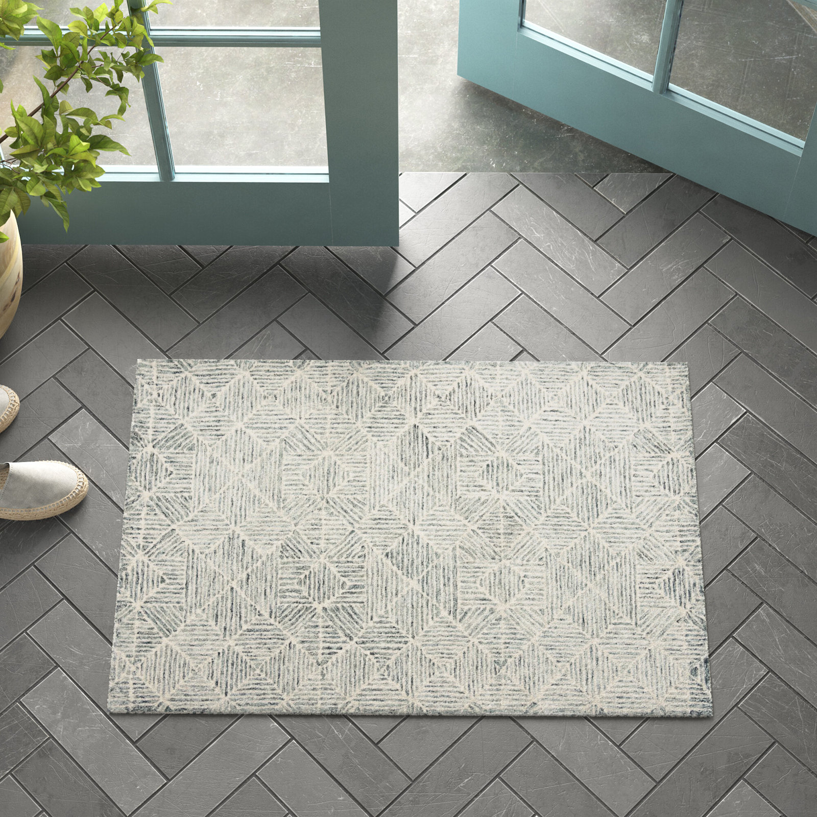 Linsly Handmade Light Green/Ivory Rug, Rectangle 2'3" x 4'
