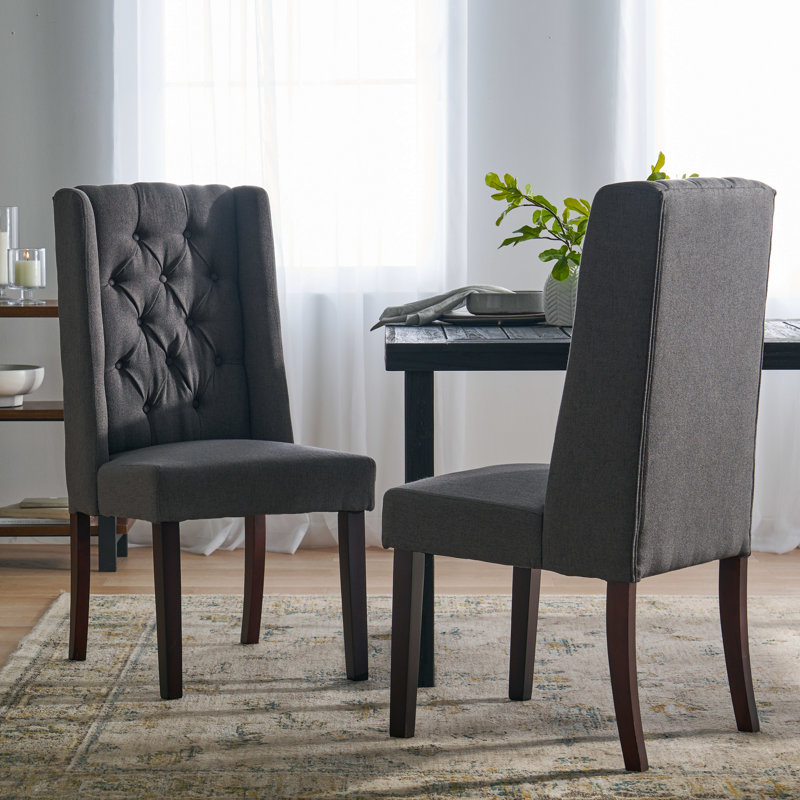2 chaises de salle à manger avec dossier haut et siège, tissu gris foncé, structure en bois de bouleau, dossier, matériau