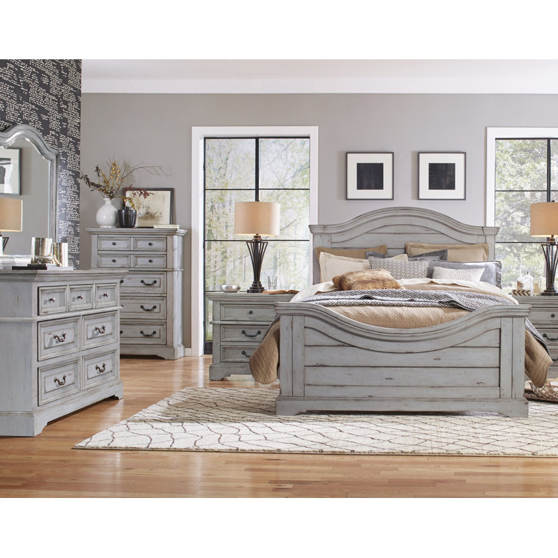 Eamon 64.25'' W 7 - Drawer Dresser, Antique Gray