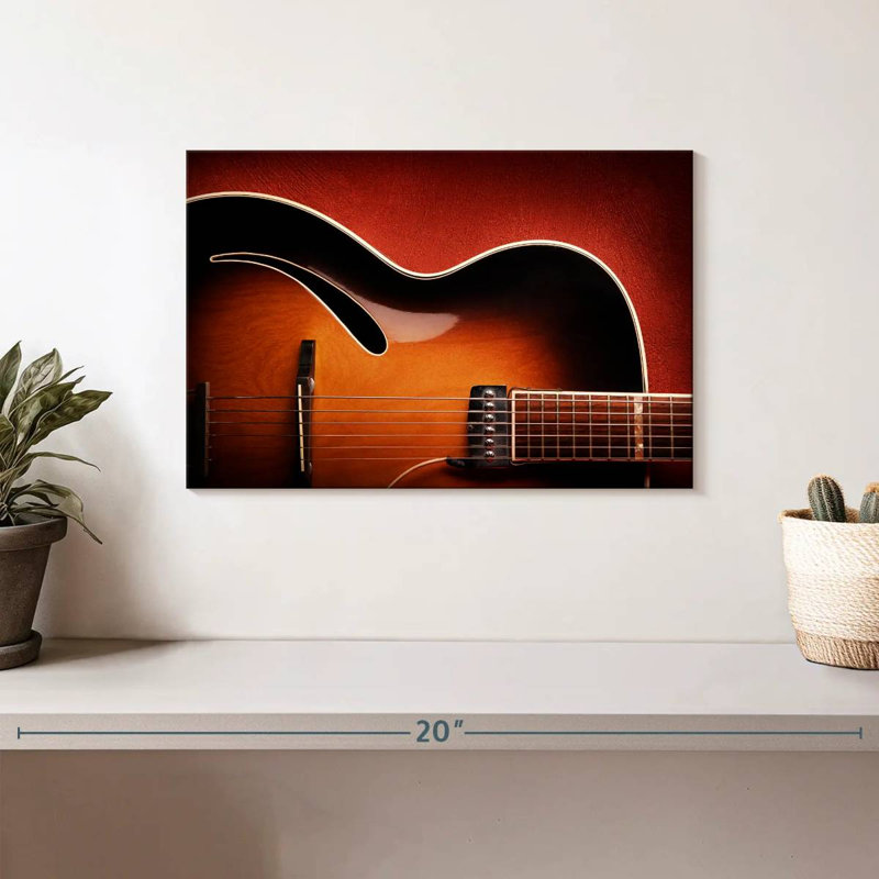 Guitare brillante, H 8 po x l 12 po