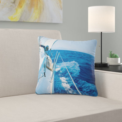 Coussin à motif de bateau de plaisance «Sea and Shore»