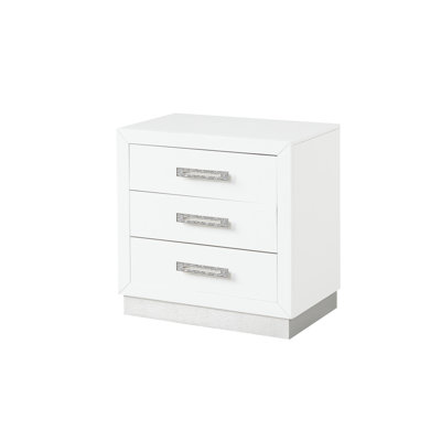 Table de chevet blanche 3 pour une chambre à coucher confortable et fonctionnelle, rehaussant l'esthétique de