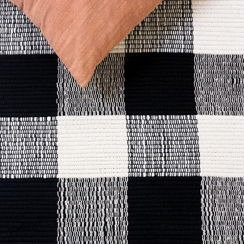 Montauk 180 Hand Woven 80% Paper Chindi; 20% Cotton Machine Washable Plaid Rug, Rectangle 3' x 5'