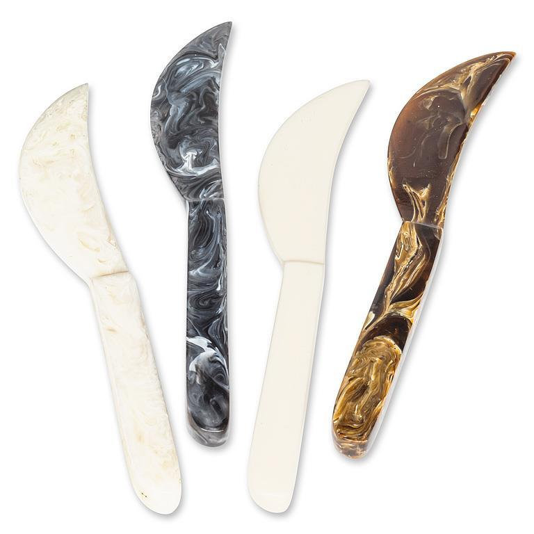 Set Of 4 Assorted Colours Natural Shape Spreader