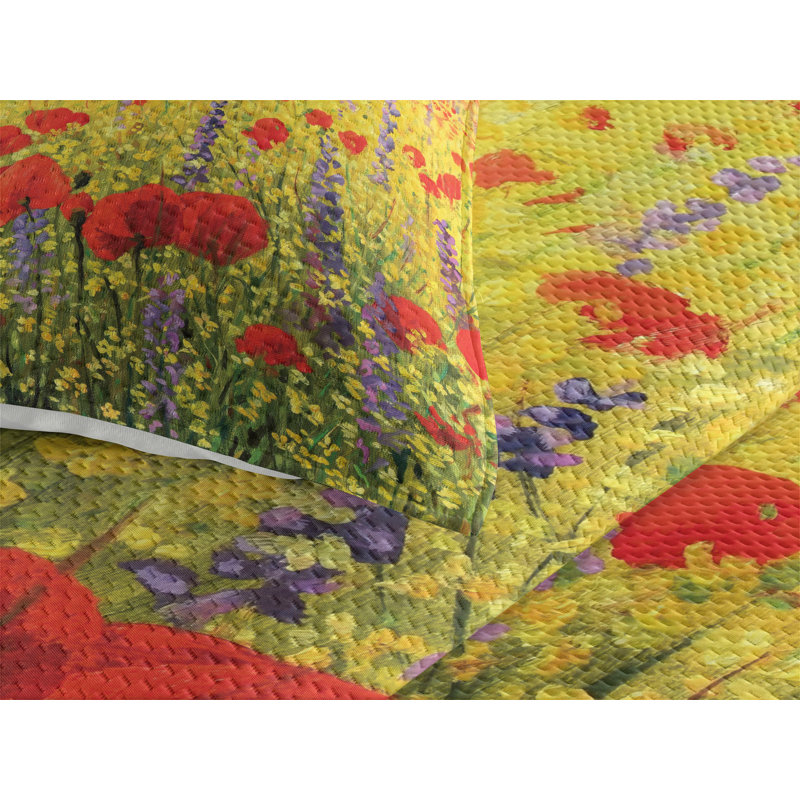 Flower Farmhouse / Country Coverlet