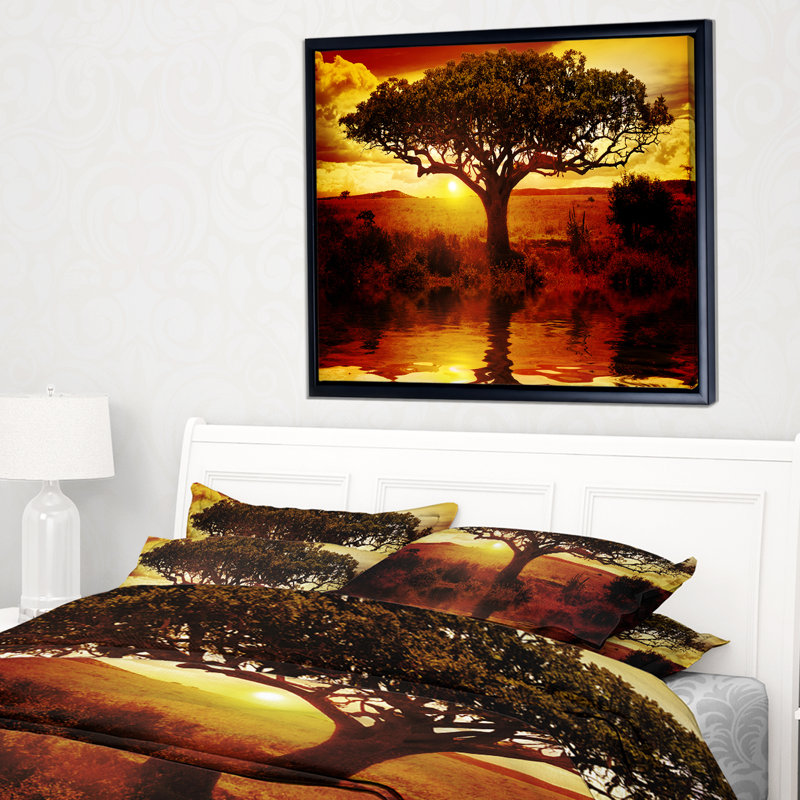 «Lonely Tree in African Sunset», impression, H 12 po x l 20 po x P 1 po, Toile avec cadre flottant