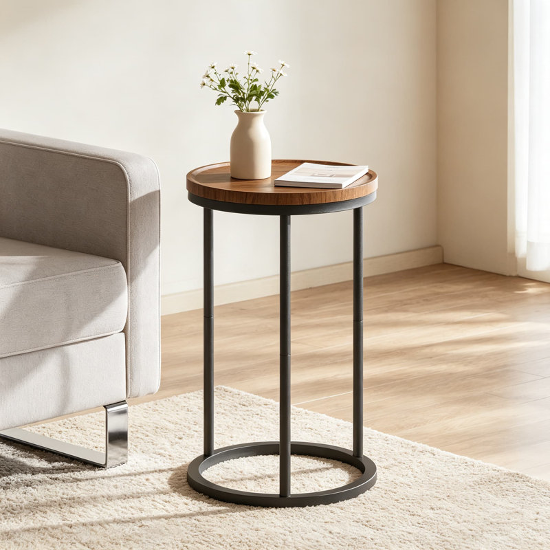 Petite table d'appoint ronde aux bords arrondis, pieds en acier, idéale pour le salon, la chambre à coucher ou le canapé. Table d'appoint compacte et peu encombrante.