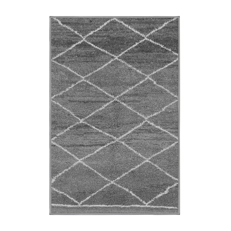 Cevriye Geometric Indoor Rug, Rectangle 7' x 9'