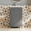 Petit meuble-lavabo avec lavabo en céramique