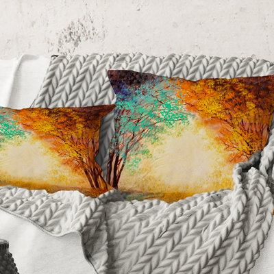 Carré, ruelle à travers le parc au coucher du soleil d'automne - Coussin décoratif imprimé traditionnel