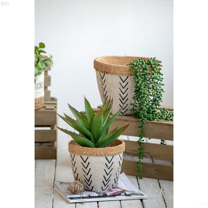Ensemble de 2 jardinières en ciment blanches et brunes avec motif en V, l 10 po x P 8 po x P 8,5 po