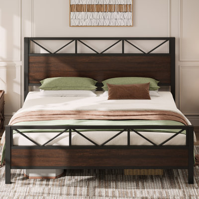 Wykeisha Platform Bed