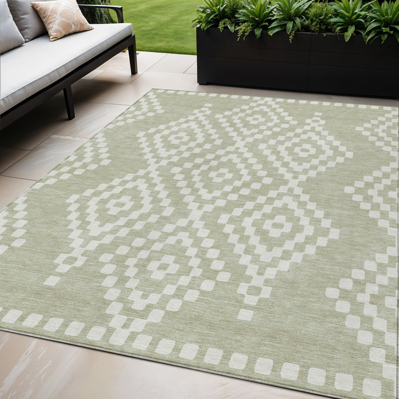 Tapis intérieur / extérieur géométrique lavable 5 pi x 8 pi vert et ivoire