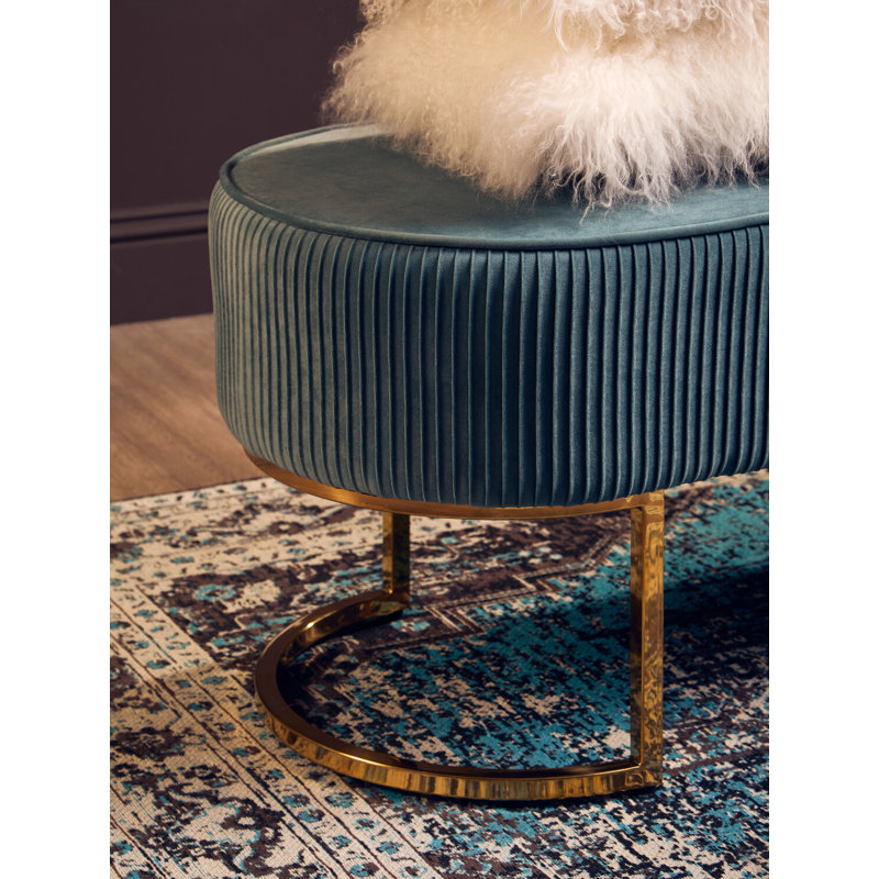 121cm Wide Velvet Standard Ottoman