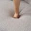 Canapé courbé avec accoudoir rond, canapé à compression avec 2 coussins, canapé crème pour petit espace, salon, chambre à coucher, sans assemblage-1152352550