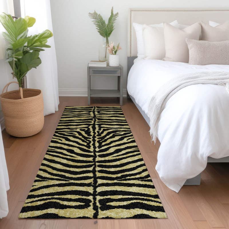 Premium Machine Washable Kishonna AMF42 Gilded Rug, Runner 2'3" x 7'6"