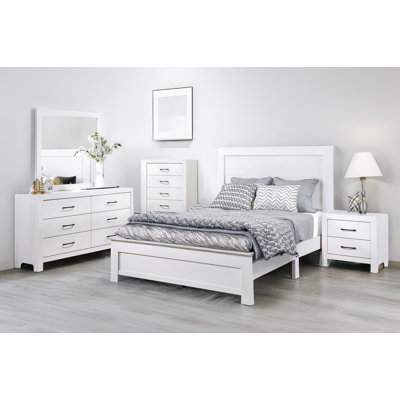 Sibby White Panel Bedroom Set