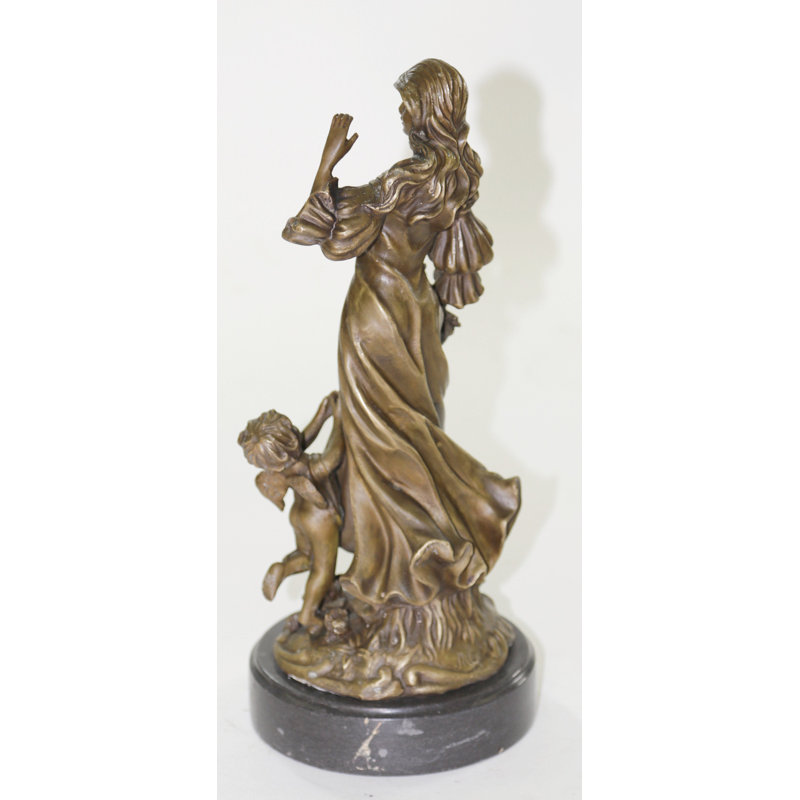 Figurines et sculptures