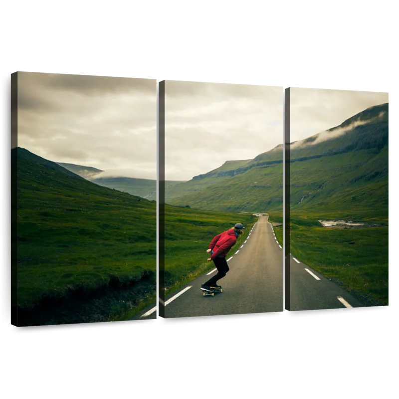 Liberté en planche à roulettes Sireci, H 36 po x l 57 po