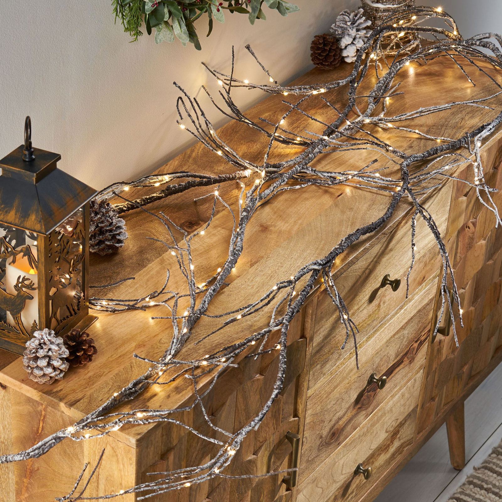 Throwback 216" Pre-Lit Christmas Garland