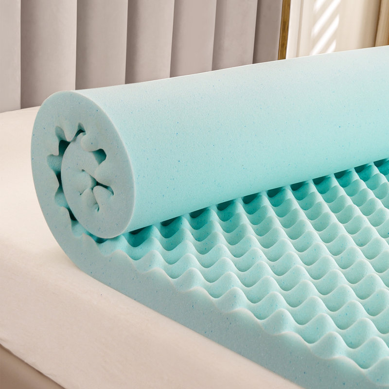 Surmatelas en mousse viscoélastique de refroidissement moyenne de 3 po Tamra Alwyn Home, Grand lit
