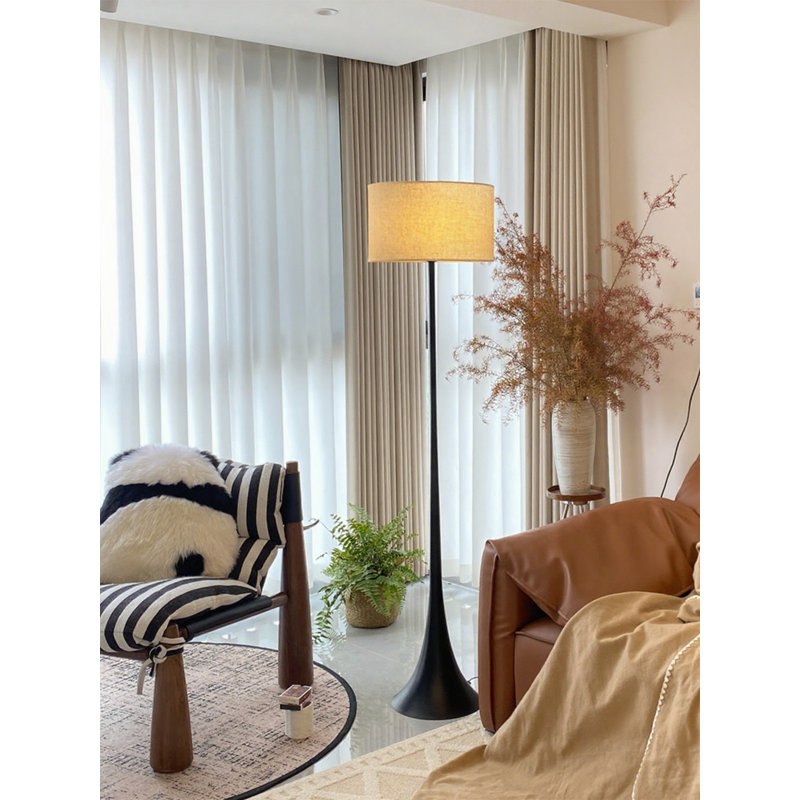 Lampe sur pied en fer forgé et tissu Oudewei