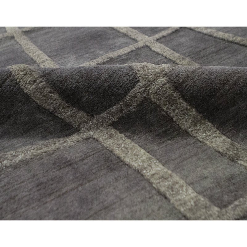 Tapis brun de haute qualité noué à la main