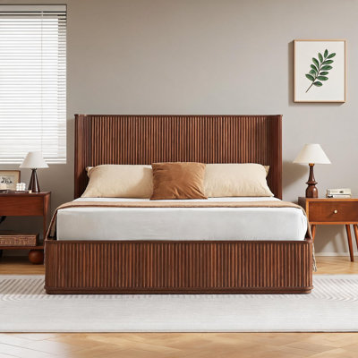 Panneau de particules brun et cadre de grand lit en panneau de fibres à densité moyenne, aucun sommier tapissier requis pour la chambre à coucher, style minimaliste moderne avec tête de lit ondulée de 44 pouces de hauteur
