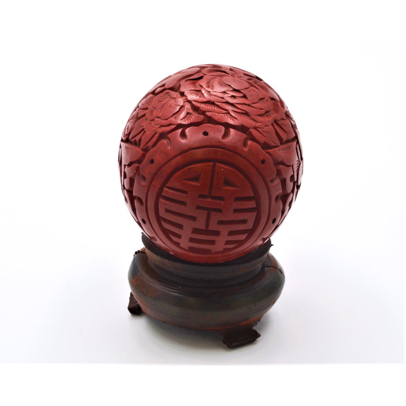 Lunnelle Figurines & Sculptures
