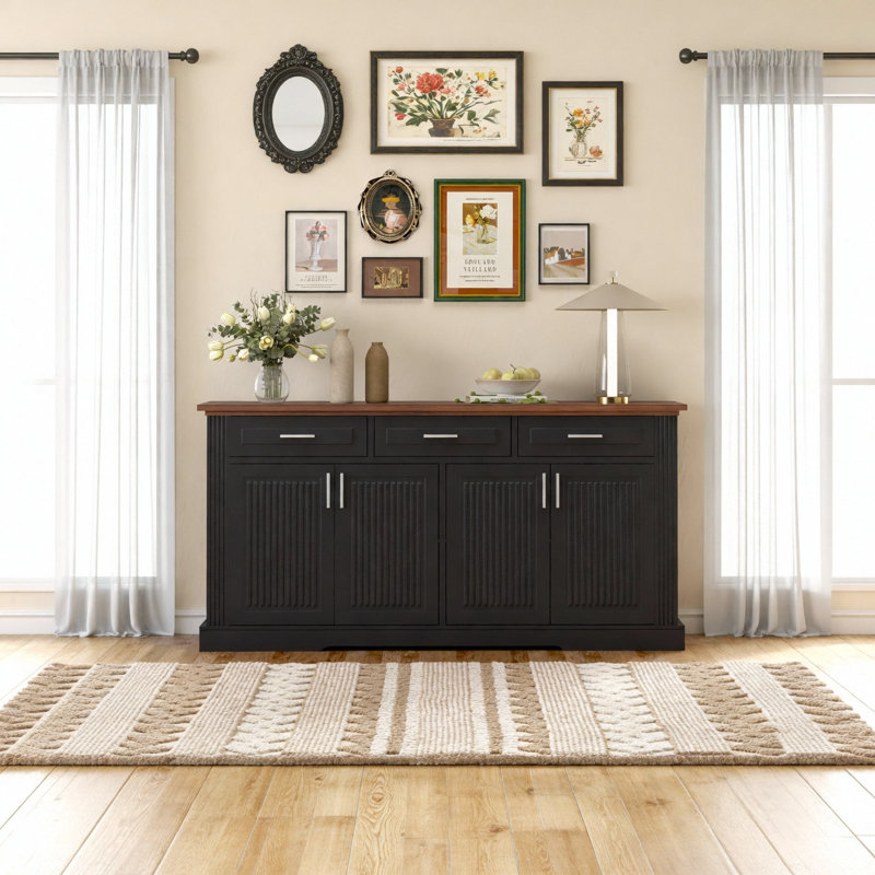 Buffet de style buffet cannelé de 63 po avec rangement, station de café moderne avec 4 portes et 3 tiroirs, console de rangement en bois pour le salon, la salle à manger, noir