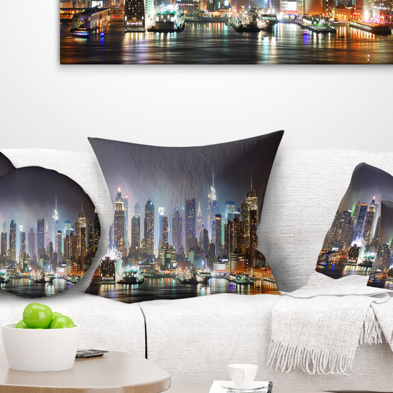 Coussin New York Times Square en bleu clair - imprimé de paysage urbain, 16 po x 1 po