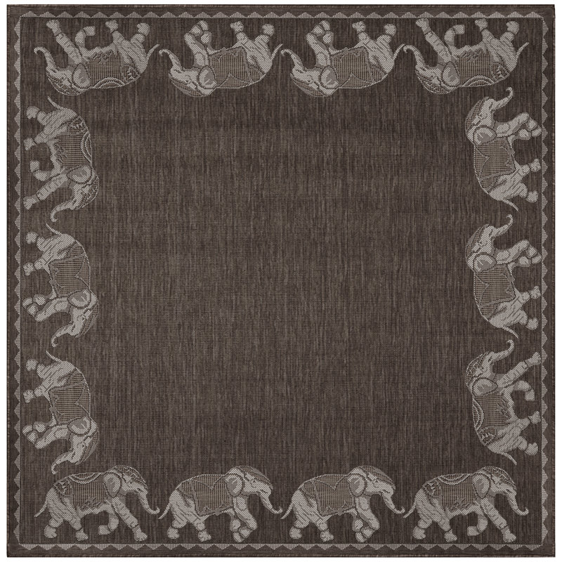 Tapis intérieur / extérieur Humberto Marching Elephants, Carré 7 pi 10 po