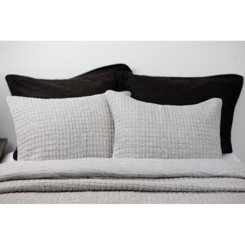 Cathalina Linen Quilt, Twin Quilt, Gray Chambray