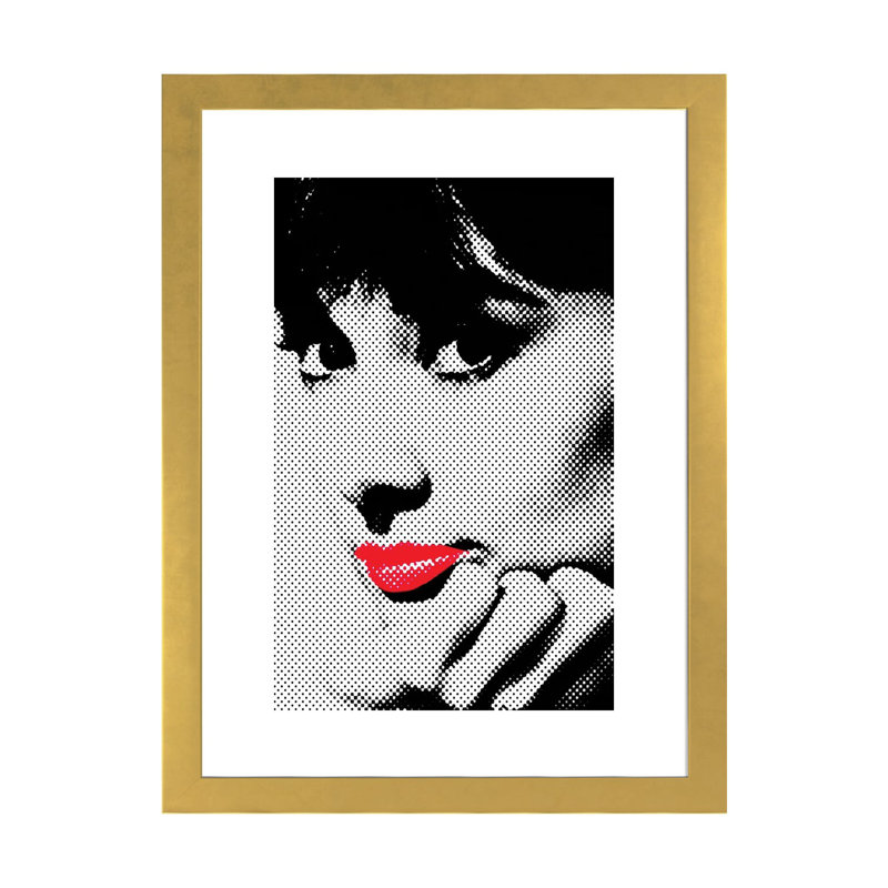 Impression d’art graphique Audrey Hepburn Red Lips par radio days, H 24 po x l 16 po x P 1 po, Papier encadré doré, Blanc