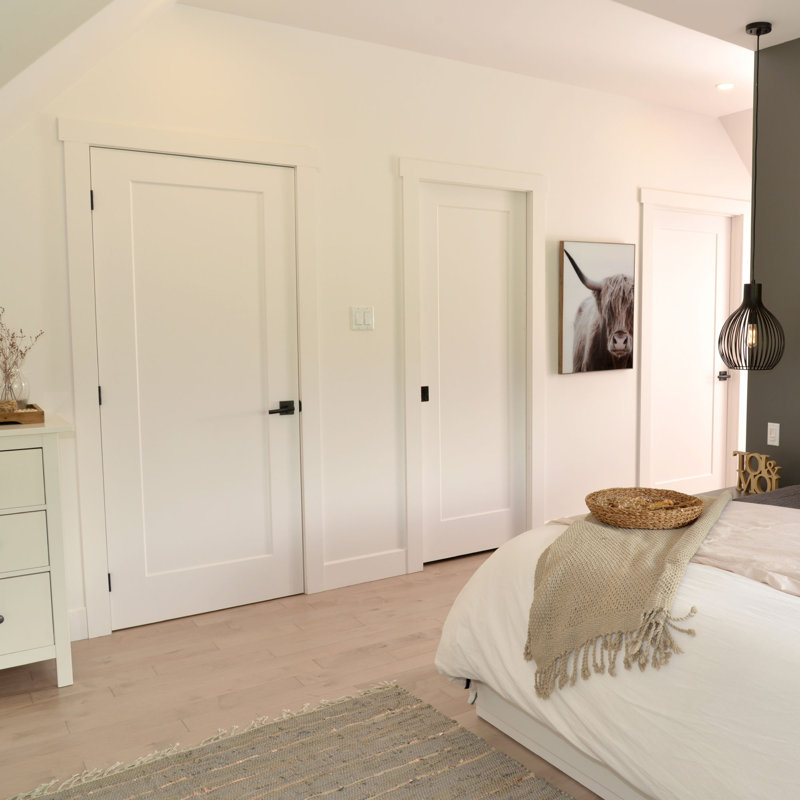 Portes Milette - 1 panneau shaker prémachiné en apprêt blanc | Porte intérieure pleine |Conçue et fabriquée au Canada