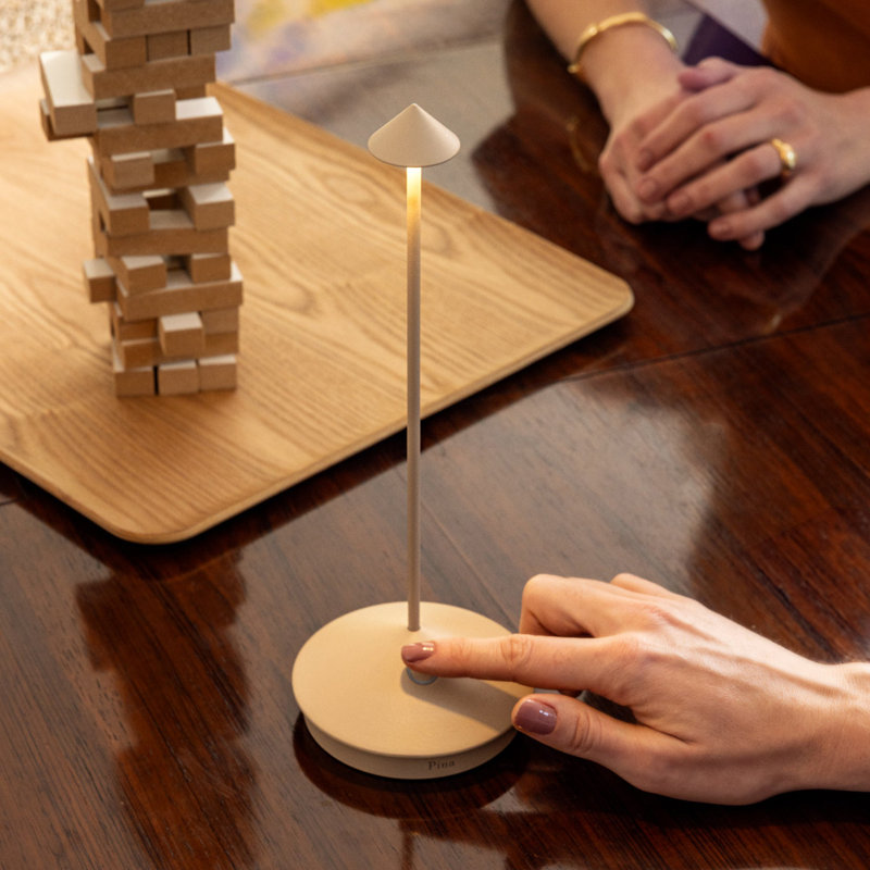 Pina Pro Table Lamp, Copper Leaf