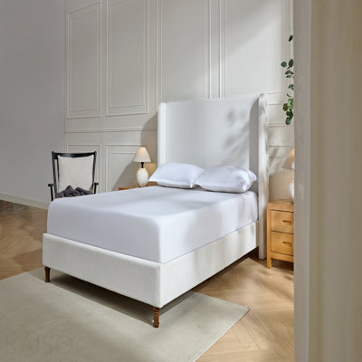 Grand cadre de lit tapissier avec tête de lit / hauteur de 54 po avec tête de lit / simplicité élégante / sans sommier tapissier / très grand lit californien / chenille crème au fini blanc