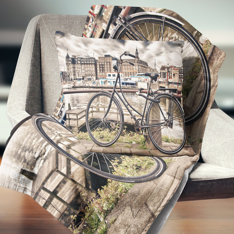 Coussin lombaire à vélo Cityscape, 16 po x 16 po, Carré