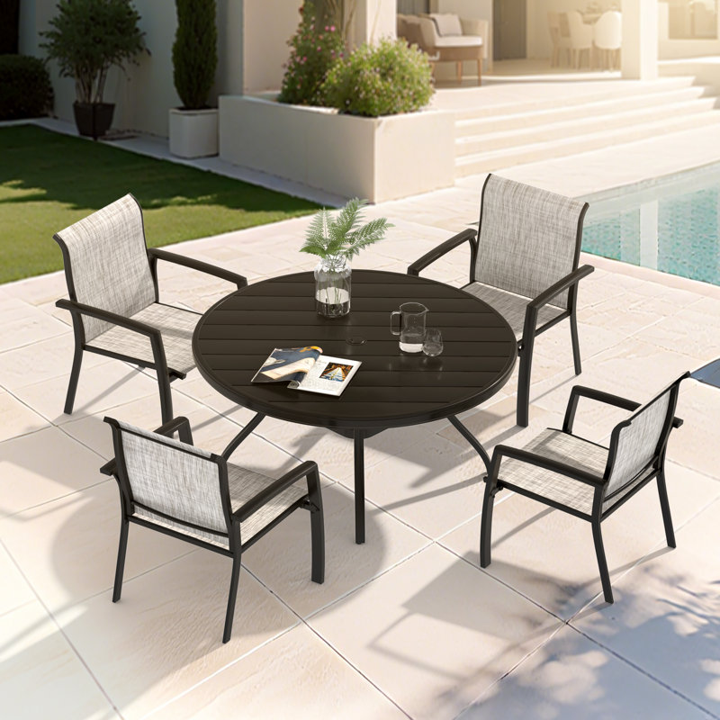Mobilier en métal empilable et confortable pour les rassemblements extérieurs élégants